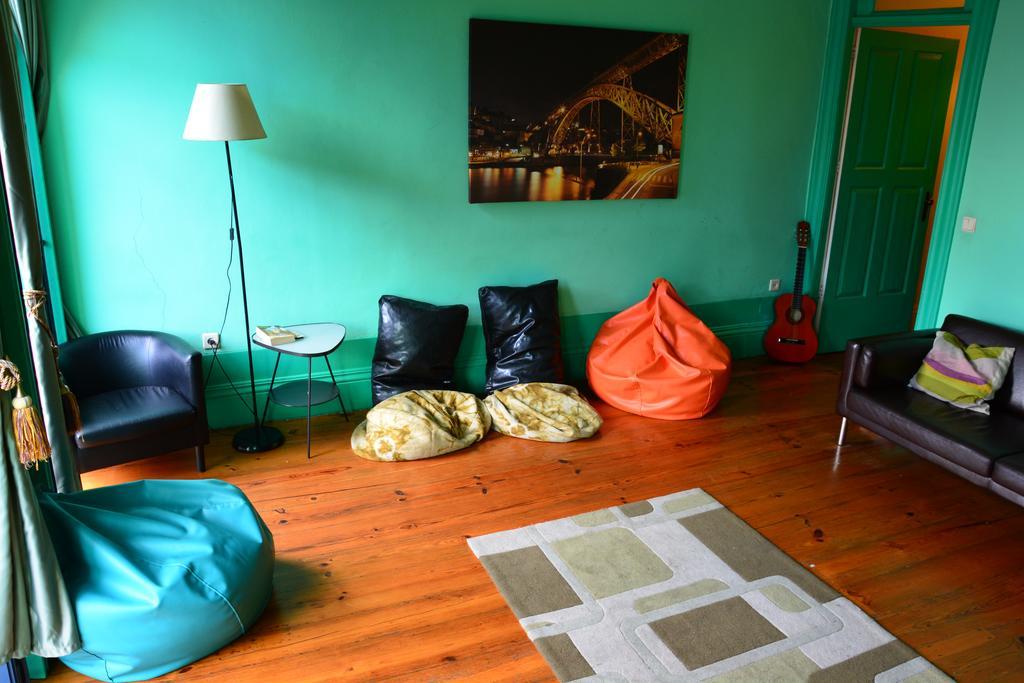 Alma Porto Hostel Екстериор снимка